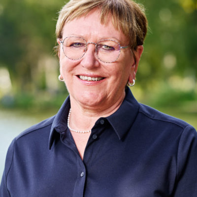 Yvette Renkens